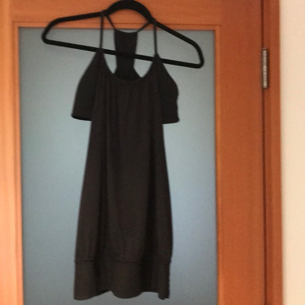 Lululemon workout top